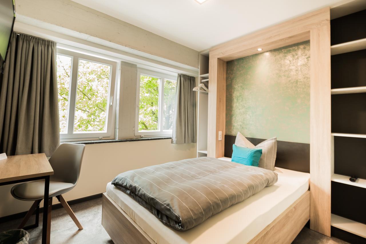 אמדן Hotel Dh -Deutsches Haus- מראה חיצוני תמונה